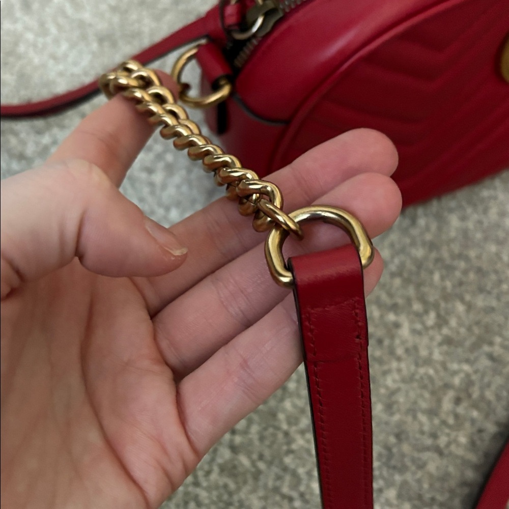 GG Marmont Small Matelasse Crossbody Bag - Picture 13 of 16